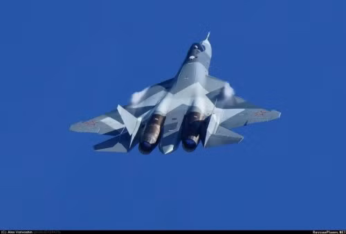 Máy bay chiến đấu tàng hình T-50 Nga