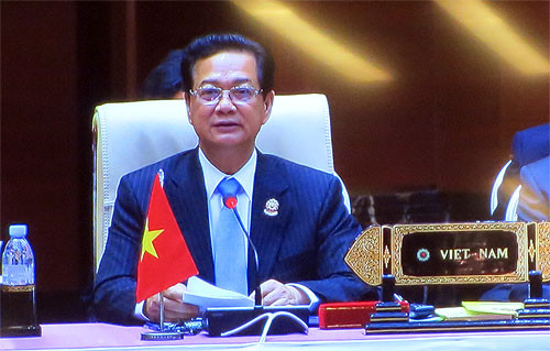 Thủ tướng Nguyễn Tuấn Dũng phát biểu tại Hội nghị cấp cao ASEAN Thủ tướng Nguyễn Tuấn Dũng phát biểu tại Hội nghị cấp cao ASEAN