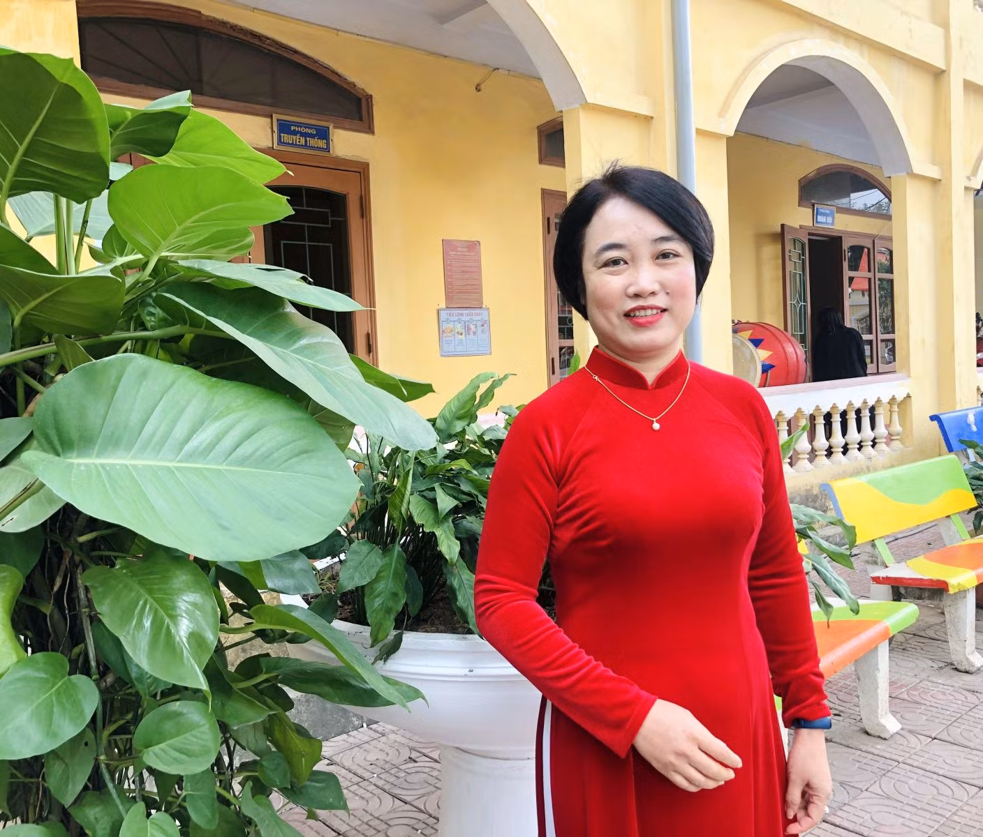 Cô giáo Nguyễn Thị Quyến - Phó hiệu trưởng Trường Tiểu học Chu Văn An (thành phố Chí Linh, Hải Dương). Ảnh: NVCC Cô giáo Nguyễn Thị Quyến - Phó hiệu trưởng Trường Tiểu học Chu Văn An (thành phố Chí Linh, Hải Dương). Ảnh: NVCC