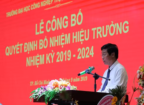 Phó Giáo sư Nguyễn Xuân Hoàn, tân Hiệu trưởng của Trường Đại học HUFI (ảnh: P.L)