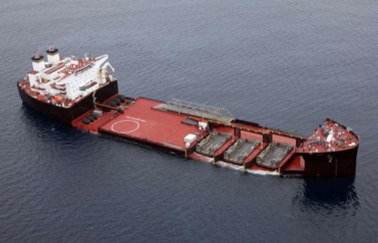 Tàu đổ bộ hỗn hợp USNS Montford Point Mỹ
