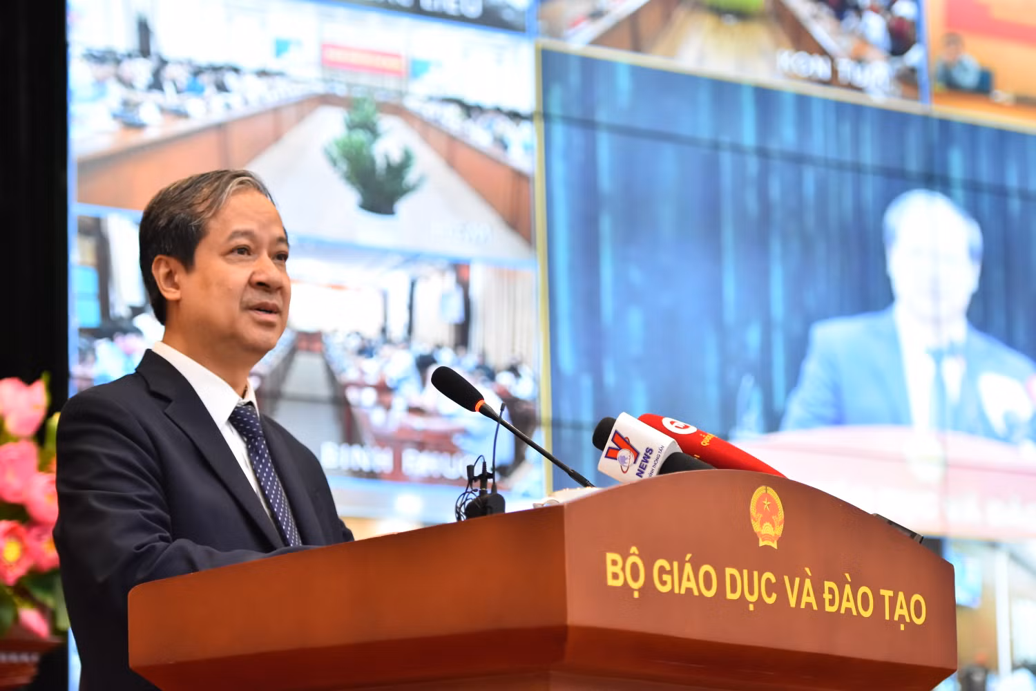 Bộ trưởng Bộ Giáo dục và Đào tạo Nguyễn Kim Sơn Bộ trưởng Bộ Giáo dục và Đào tạo Nguyễn Kim Sơn
