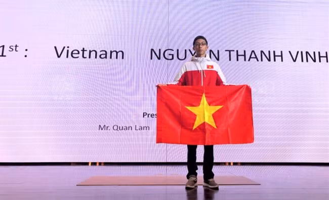 Nguyễn Thành Vinh là học sinh Việt Nam đạt giải vàng cao nhất kỳ thi vô địch các đội tuyển Toán thế giới 2019. Ảnh: NVCC