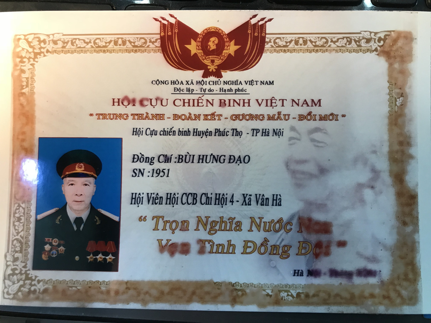 Tuổi già đau yếu, ông Đạo gửi gắm toàn bộ tương lai vào người con Bùi Văn Hưng nhưng...Ảnh: LC