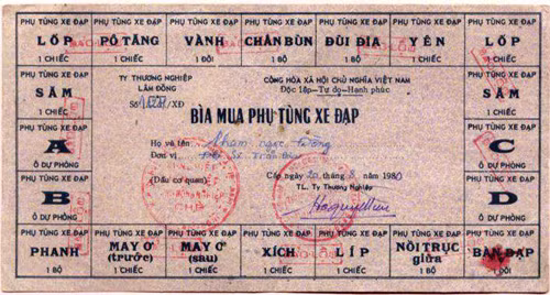 Có thể mua các phụ tùng xe đạp bằng tấm phiếu này.