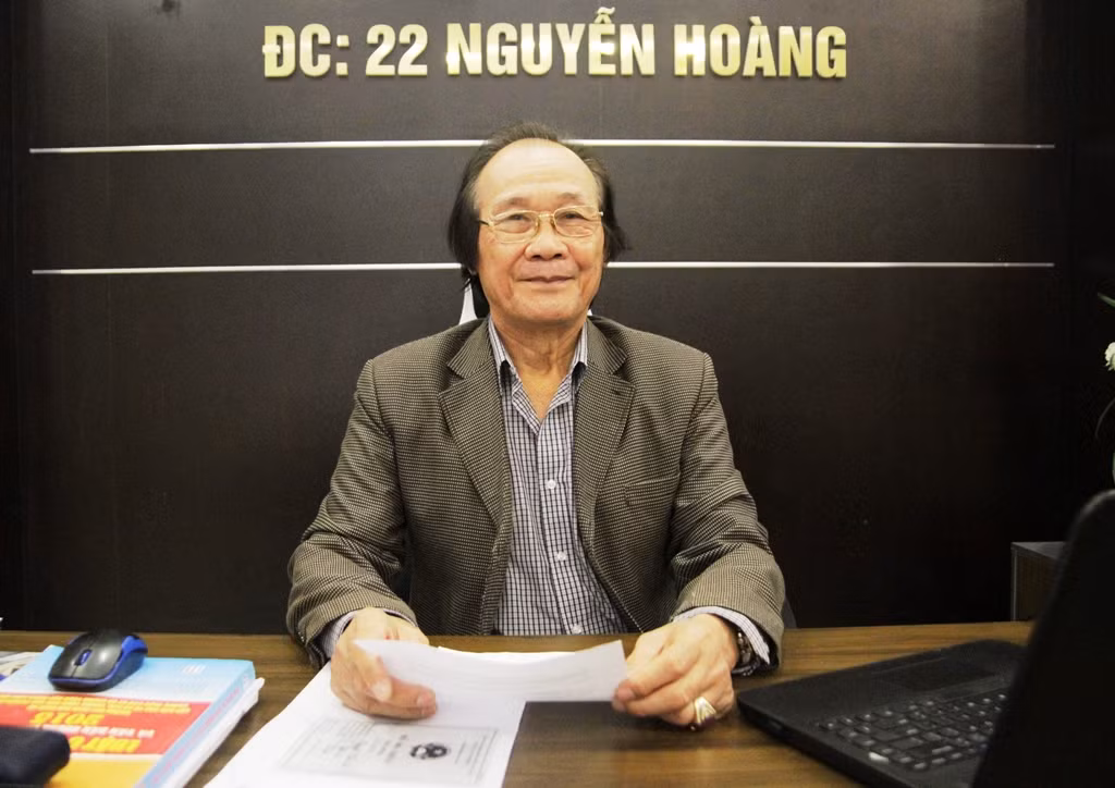 Tiến sĩ Trần Công Trục cho rằng, ngành tài nguyên cần phải nghiên cứu theo hướng “Sổ đỏ” hiển thị thông tin một cách khoa học, chặt chẽ, nhưng giảm thiểu tối đa thủ tục cho cả người dân. Ảnh: Vũ Phương. Tiến sĩ Trần Công Trục cho rằng, ngành tài nguyên cần phải nghiên cứu theo hướng “Sổ đỏ” hiển thị thông tin một cách khoa học, chặt chẽ, nhưng giảm thiểu tối đa thủ tục cho cả người dân. Ảnh: Vũ Phương.