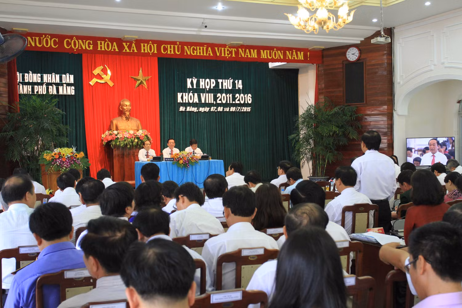 Quang cảnh kỳ họp thứ 14 HĐND TP Đà Nẵng khóa 8, nhiệm kỳ 2011-2016 chiều 7/7. Ảnh Thùy Linh Quang cảnh kỳ họp thứ 14 HĐND TP Đà Nẵng khóa 8, nhiệm kỳ 2011-2016 chiều 7/7. Ảnh Thùy Linh
