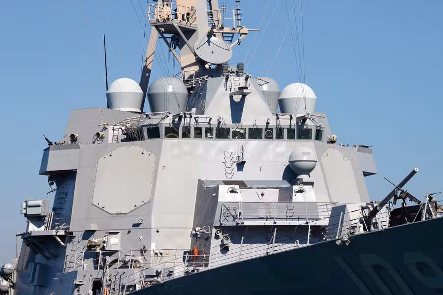 USS Jason Dunham là khu trục hạm lớp Arleigh Burke thứ 59 và được xây dựng tại nhà máy Bath Iron Works.