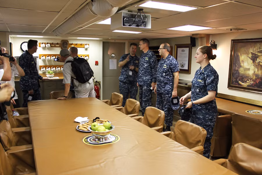 Nội thất tàu khu trục USS Jason Dunham.