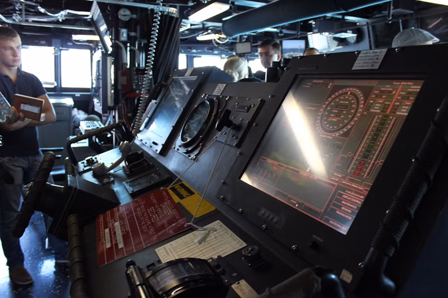 Nội thất tàu khu trục USS Jason Dunham.