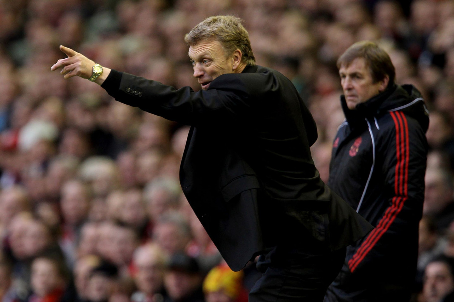 David Moyes chỉ đạo học trò trong trận derby Merseyside tại Anfield (2011) David Moyes chỉ đạo học trò trong trận derby Merseyside tại Anfield (2011)