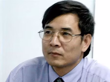 Hiệu trưởng Trường ĐH FPT Lê Trường Tùng Hiệu trưởng Trường ĐH FPT Lê Trường Tùng