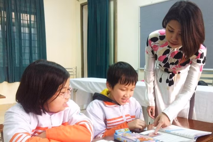 Biên chế hay Hợp đồng thì thầy cô tốt vẫn được cả xã hội kính trọng ảnh 2