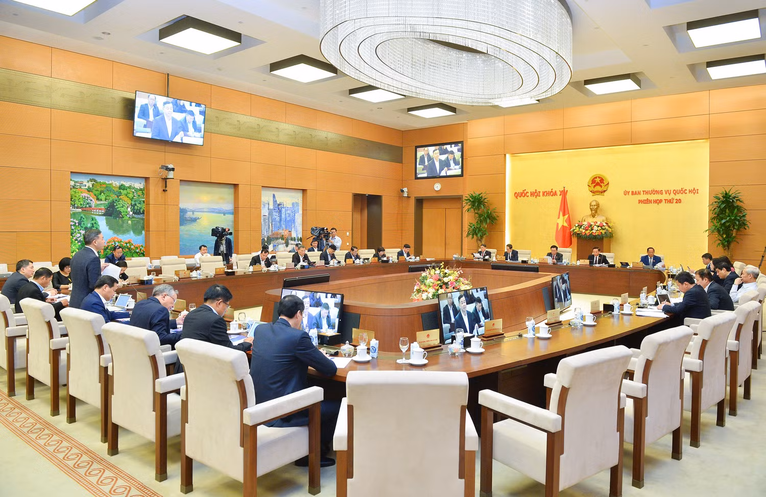 Quang cảnh phiên họp. Ảnh: quochoi.vn
