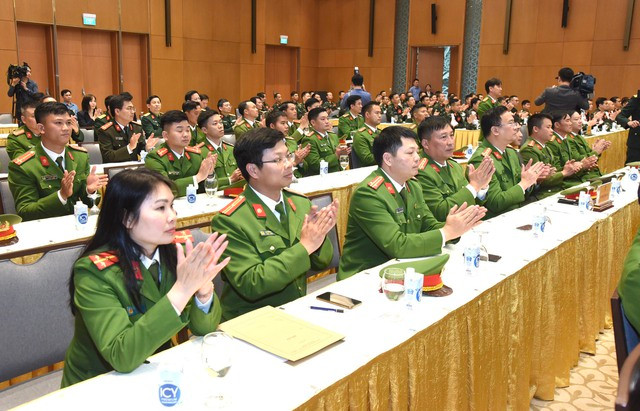 Việc đưa lực lượng của Quân đội, Công an tham gia cứu trợ thảm họa và hỗ trợ nhân đạo nạn nhân động đất tại Thổ Nhĩ Kỳ được cộng đồng quốc tế đánh giá cao - Ảnh: VGP/Nhật Bắc Việc đưa lực lượng của Quân đội, Công an tham gia cứu trợ thảm họa và hỗ trợ nhân đạo nạn nhân động đất tại Thổ Nhĩ Kỳ được cộng đồng quốc tế đánh giá cao - Ảnh: VGP/Nhật Bắc