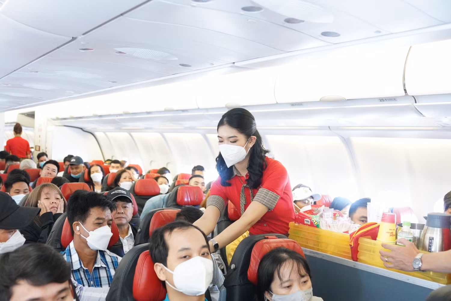 Vietjet mang đến cơ hội bay khắp Hồng Kông và các nước Đông Nam Á với giá chỉ từ 0 đồng. Vietjet mang đến cơ hội bay khắp Hồng Kông và các nước Đông Nam Á với giá chỉ từ 0 đồng.