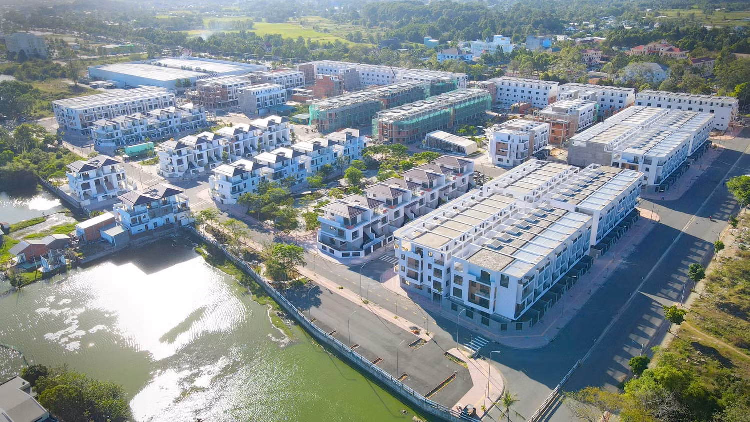 Dự án TNR Amaluna Trà Vinh mang tới nét đẹp độc đáo cho cảnh quan đô thị Trà Vinh. Dự án TNR Amaluna Trà Vinh mang tới nét đẹp độc đáo cho cảnh quan đô thị Trà Vinh.