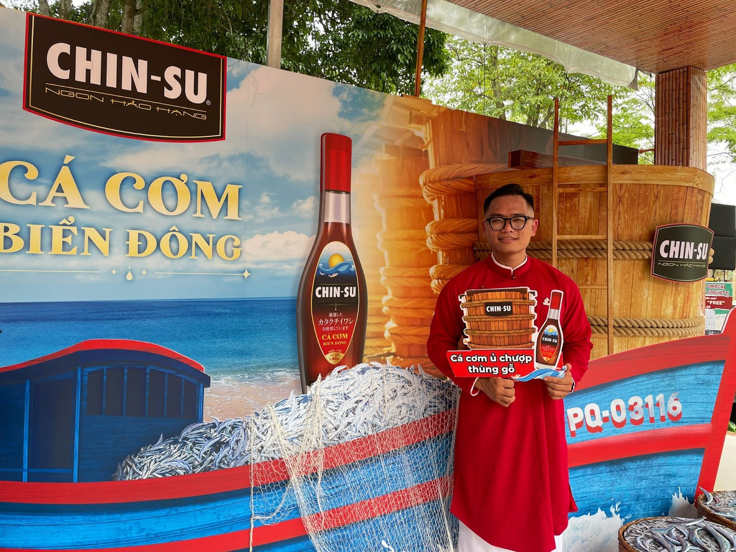 TikToker Chef Hugo Hiếu ấn tượng trước khu thùng gỗ ủ chượp hoành tráng của Chin-Su.