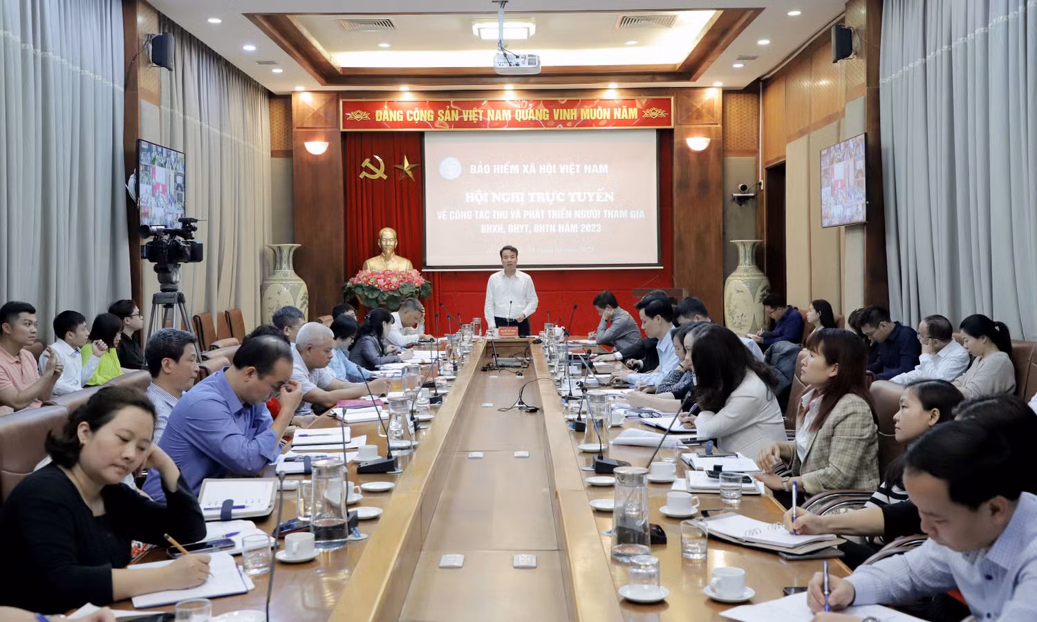 Toàn cảnh hội nghị