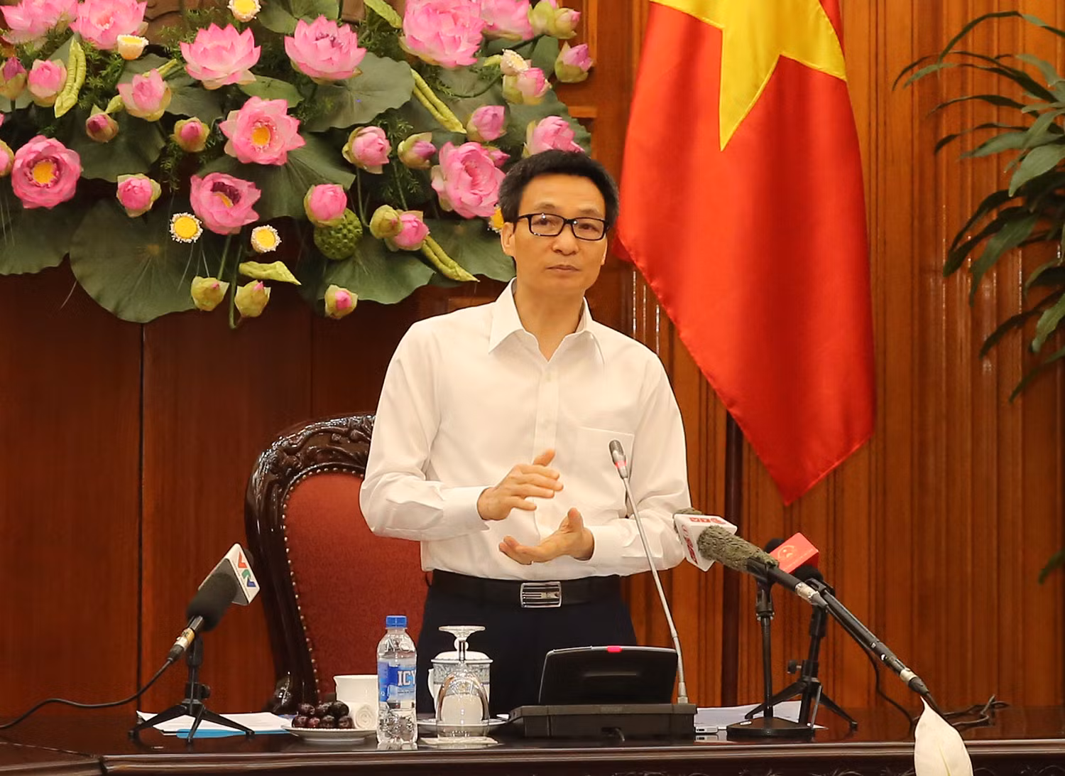 Phó Thủ tướng Vũ Đức Đam: "Chúng ta phải công khai, minh bạch bởi sự thật bao giờ cũng là sự thật". ảnh: VGP.