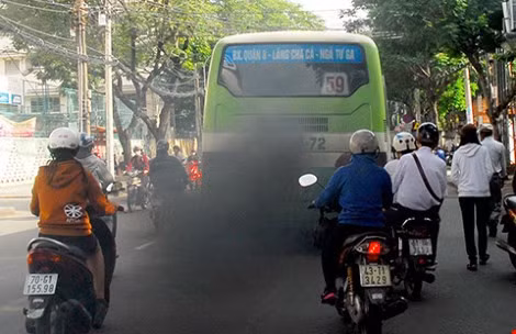 Phương tiện xả khải vượt mức cho phép bị xử phạt. ảnh trên Pháp luật Thành phố Hồ Chí Minh. Phương tiện xả khải vượt mức cho phép bị xử phạt. ảnh trên Pháp luật Thành phố Hồ Chí Minh.