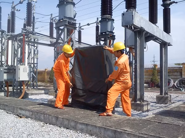 Đảm bảo cung cấp điện 24/24 giờ cho Trường Sa ảnh 2 Đảm bảo cung cấp điện 24/24 giờ cho Trường Sa ảnh 2
