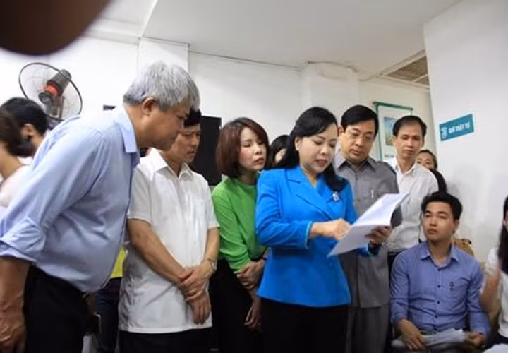 Bộ Y tế yêu cầu chống nắng, cung cấp nước uống miễn phí cho bệnh nhân ảnh 2