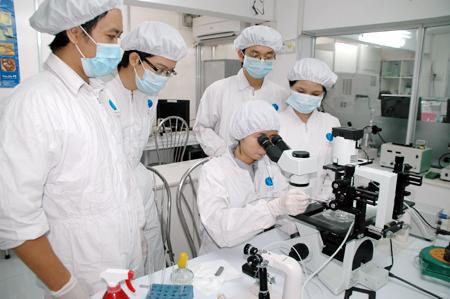Nghiên cứu khoa học góp phần quan trọng để phát triển đất nước. ảnh: Báo Hải quan.