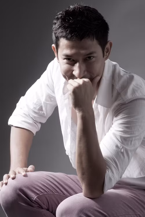 "Có lẽ ông trời thấu hiểu cho tôi nhiều lắm, không riêng đứa con gái, công việc, ước mơ của tôi đều trở thành hiện thực. Trong cuộc sống, tôi hành động, cư xử ra sao, tôi đã nhận được kết quả như thế". "Có lẽ ông trời thấu hiểu cho tôi nhiều lắm, không riêng đứa con gái, công việc, ước mơ của tôi đều trở thành hiện thực. Trong cuộc sống, tôi hành động, cư xử ra sao, tôi đã nhận được kết quả như thế".