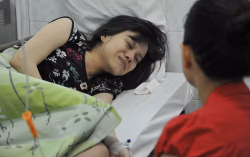Những lời qua tiếng lại giữa Thanh Thảo và Ngô Kiến Huy khiến Thụy Anh bị sốc và phải nhập viện.