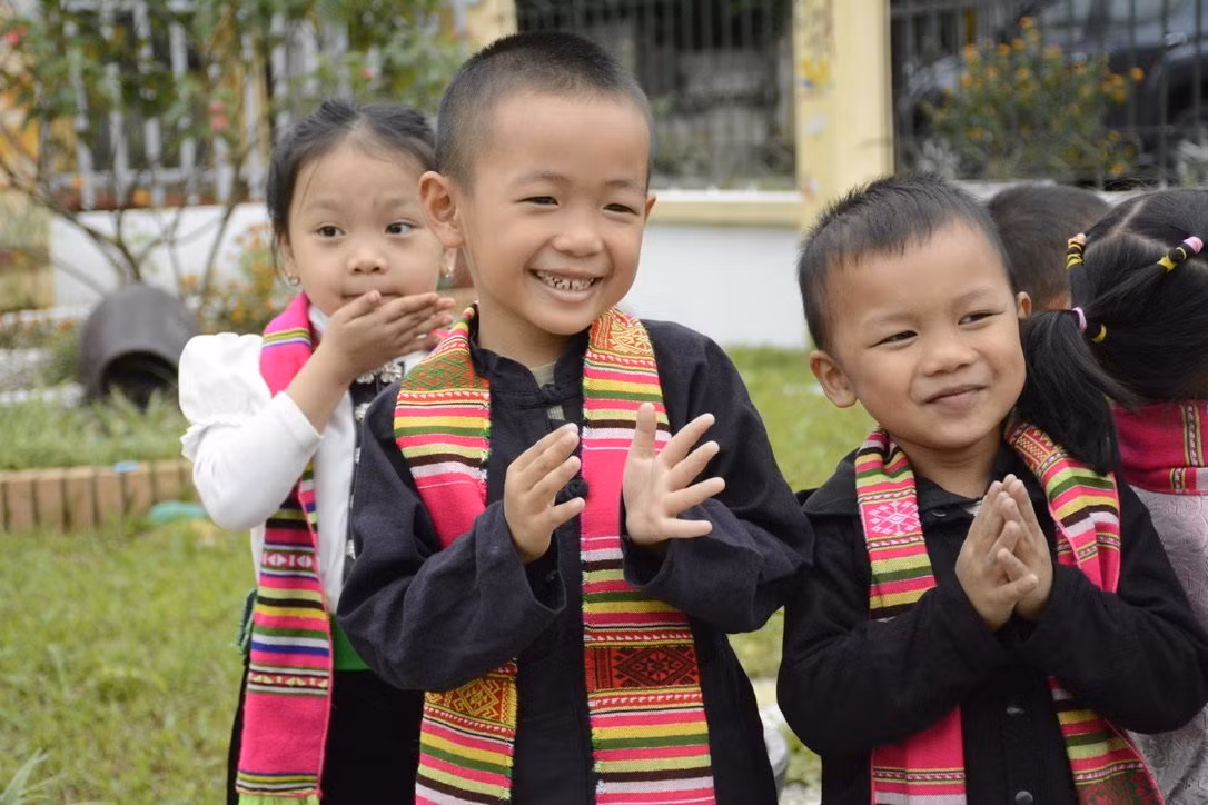Học sinh dân tộc thiểu số và miền núi tỉnh Yên Bái (ảnh: Bộ Giáo dục và Đào tạo) Học sinh dân tộc thiểu số và miền núi tỉnh Yên Bái (ảnh: Bộ Giáo dục và Đào tạo)