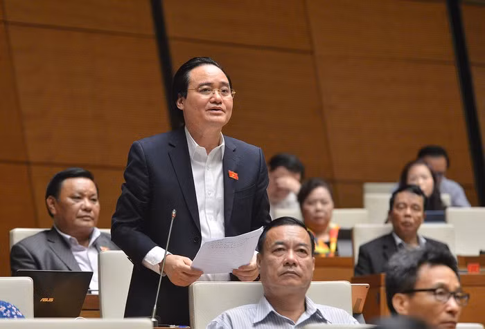 Bộ trưởng Bộ Giáo dục và Đào tạo Phùng Xuân Nhạ (ảnh: quochoi.vn) Bộ trưởng Bộ Giáo dục và Đào tạo Phùng Xuân Nhạ (ảnh: quochoi.vn)