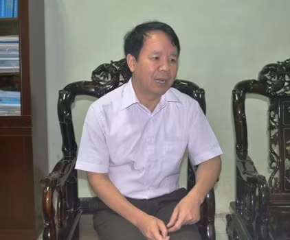 Ông Nguyễn Văn Tám - Phó giám đốc bảo hiểm xã hội Thanh Hóa trao đổi với phóng viên Ông Nguyễn Văn Tám - Phó giám đốc bảo hiểm xã hội Thanh Hóa trao đổi với phóng viên