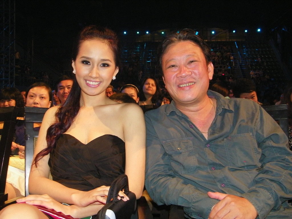 : Nhạc sĩ Lê Quang bên cạnh cựu Hoa hậu Việt Nam Mai Phương Thuý.