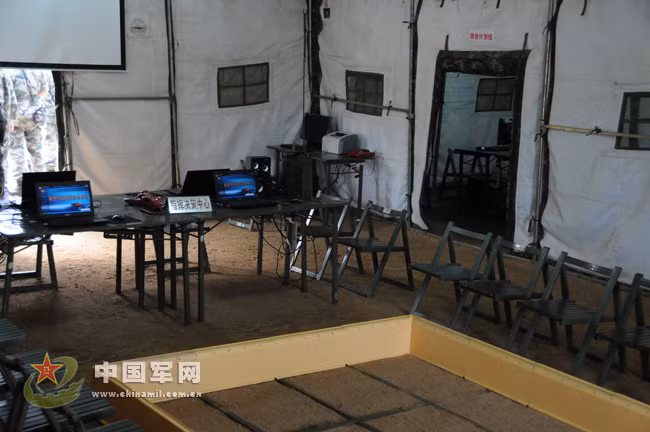 Sở chỉ huy tiền phương chiến dịch hiệp đồng quân binh chủng khối học viện - nhà trường