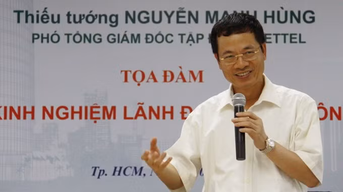 Tân Tổng giám đốc Viettel Nguyễn Mạnh Hùng. Tân Tổng giám đốc Viettel Nguyễn Mạnh Hùng.