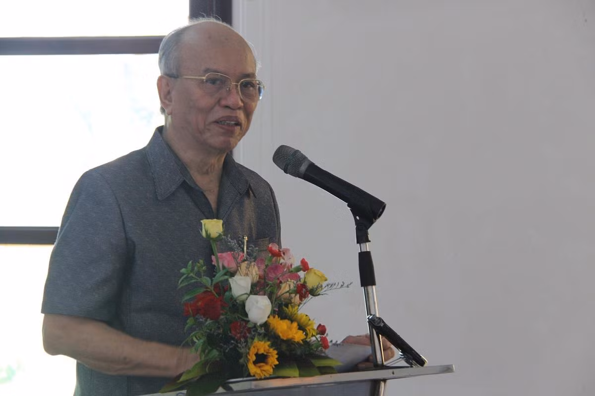 Giáo sư Trình Quang Phú – Viện trưởng Viện Nghiên cứu phát triển Phương Đông chia sẻ tại hội thảo. Ảnh: TT