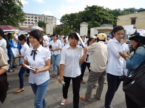 Sợ thất nghiệp, học sinh giỏi cũng ngừng học, đi làm thuê ảnh 2 Sợ thất nghiệp, học sinh giỏi cũng ngừng học, đi làm thuê ảnh 2