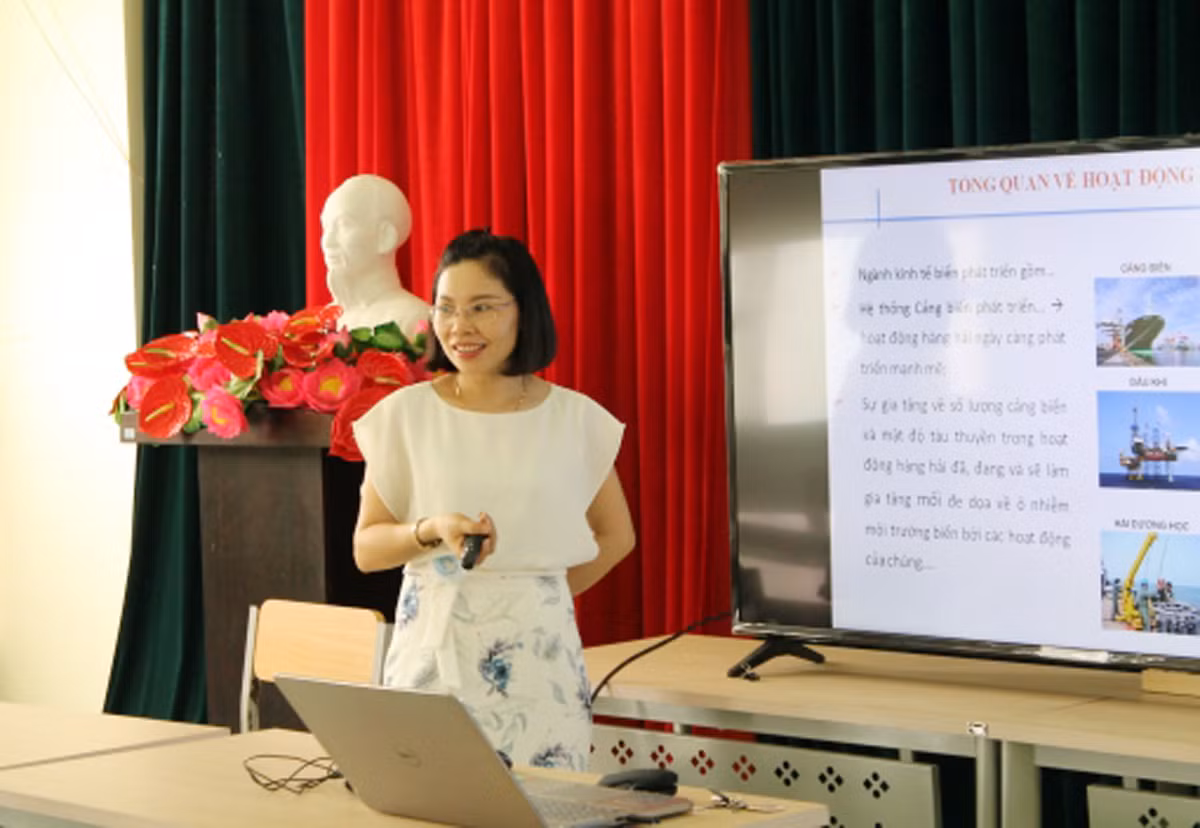 Tiến sĩ Lê Thị Hương Giang với hàng loạt đề tài nghiên cứu khoa học cấp bộ, trường được đánh giá cao (Ảnh: Nhân vật cung cấp) Tiến sĩ Lê Thị Hương Giang với hàng loạt đề tài nghiên cứu khoa học cấp bộ, trường được đánh giá cao (Ảnh: Nhân vật cung cấp)