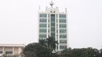 Các thí sinh đã tốt nghiệp Trung học phổ thông từ các năm trước, đăng ký làm bài thi đánh giá năng lực để xét tuyển vào Đại học Quốc gia Hà Nội.
