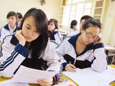 Từ năm 2015 sẽ chỉ còn một Kỳ thi, gọi là Kỳ thi quốc gia (gộp chung hai Kỳ thi THPT và tuyển sinh ĐH, CĐ).