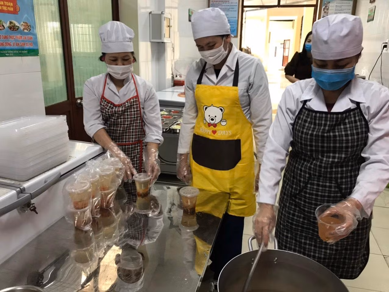 Các bữa ăn bảo đảm vệ sinh, dinh dưỡng (Ảnh: Nhà trường cung cấp)
