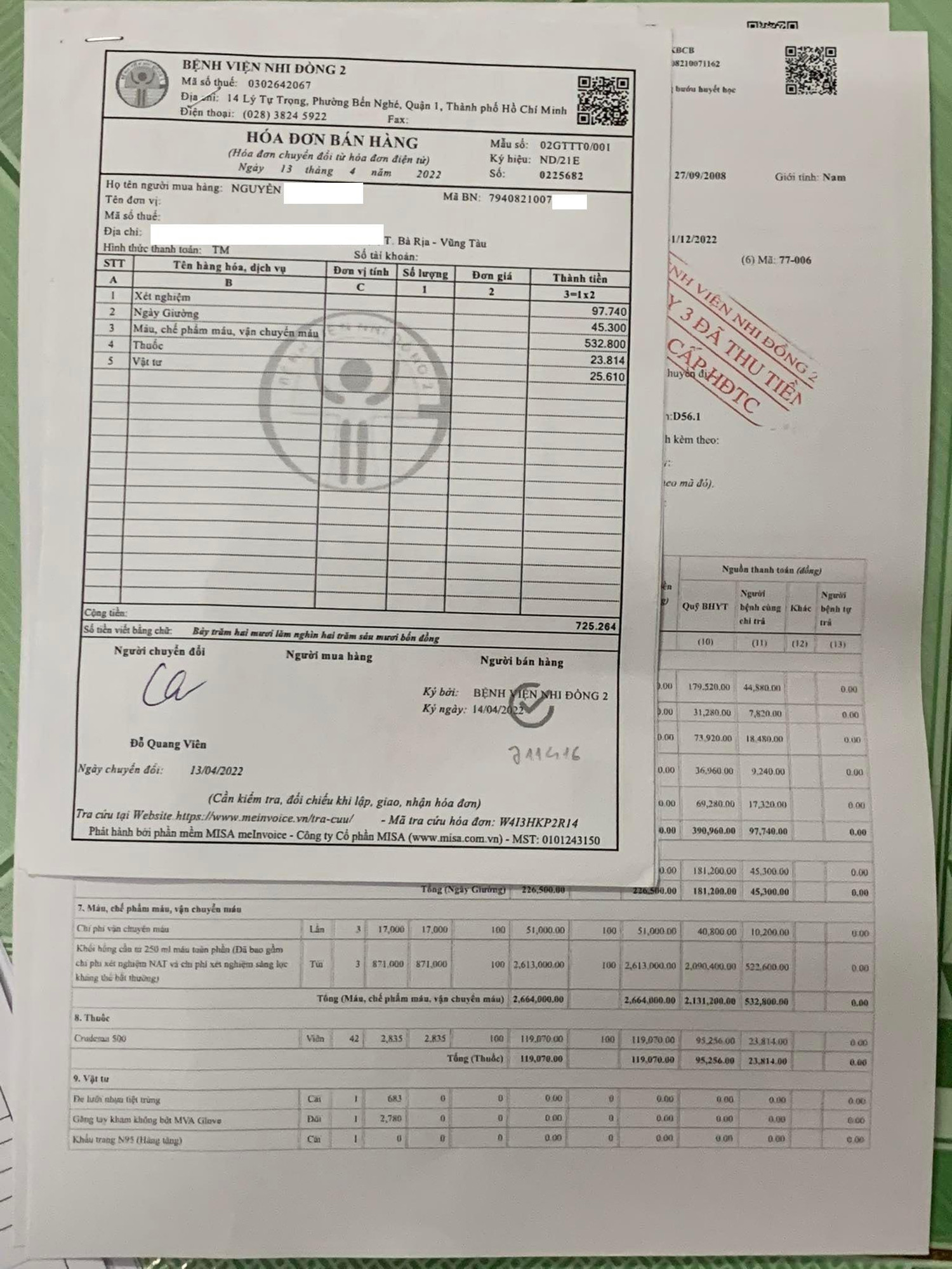 Hóa đơn viện phí do nhân vật cung cấp.