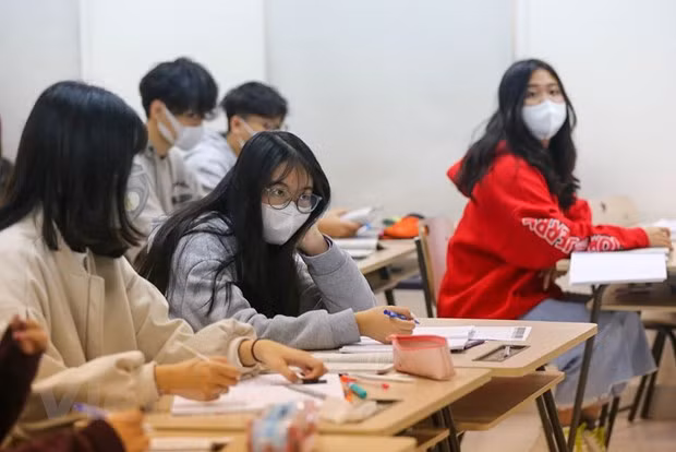 Các trường học sẽ thực hiện bằng cách nào để mỗi lớp không quá 20 học sinh? ảnh 3