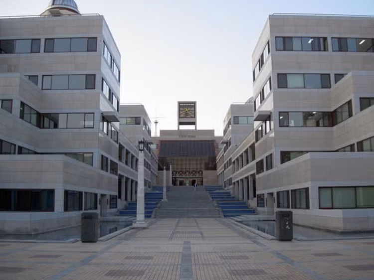 Trường Đại học Khoa học và Công nghệ Pohang - Hàn Quốc. Trường Đại học Khoa học và Công nghệ Pohang - Hàn Quốc.