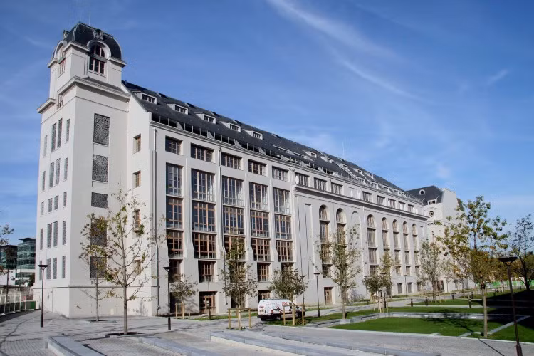 15. Université Paris Diderot–Paris 7, France - 1970 15. Université Paris Diderot–Paris 7, France - 1970