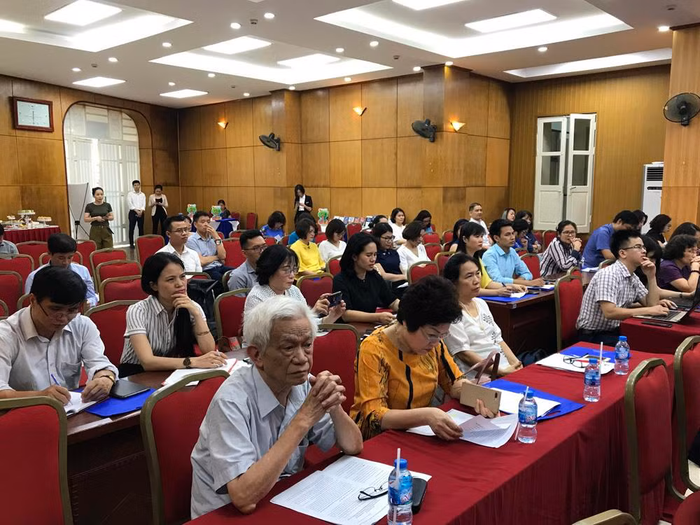 Phần đầu tiên này sẽ được thực hiên thông qua chương trình đào tạo “7 thói quen hiệu quả” của Stephen Covey. Ảnh: Tùng Dương.