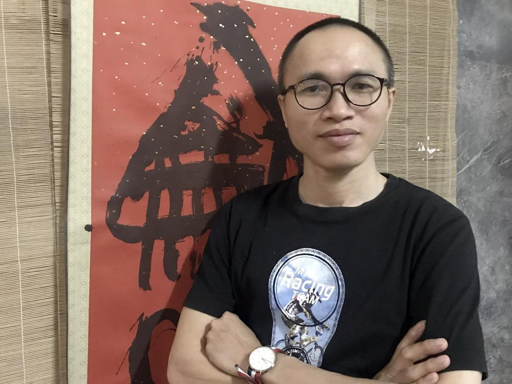 Tiến sĩ Phạm Văn Tuấn - Chuyên gia nghiên cứu Phật giáo (Viện Nghiên cứu Hán Nôm). Ảnh: Tùng Dương.