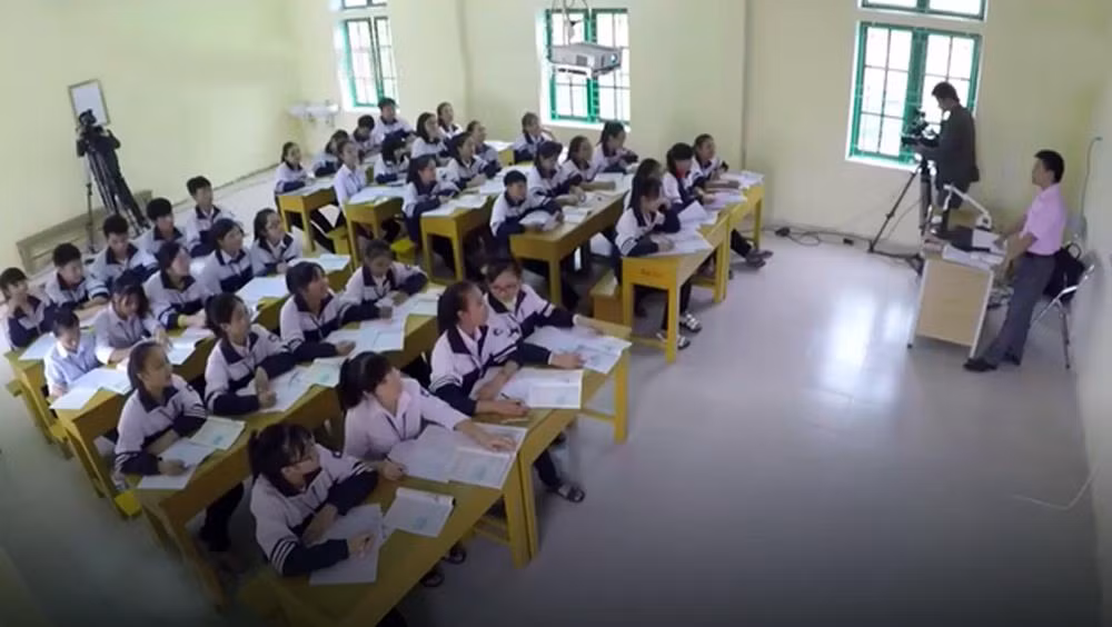 Trong giờ lên lớp, các thầy cô cần chú ý đến cảm xúc của học sinh đối với bài giảng của mình, nhưng điều cốt lõi là phải làm sao giúp cho các em dễ dàng tiếp thu kiến thức. Ảnh: Thầy An cung cấp.