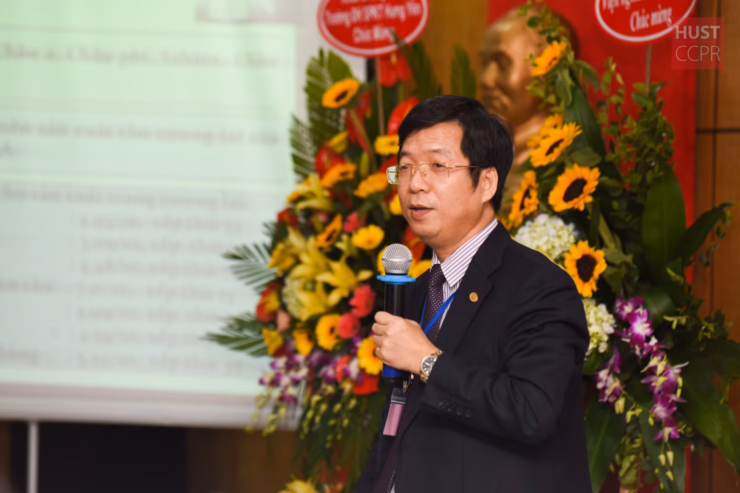 Tiến sĩ Hoàng Xuân Hiệp - Hiệu trưởng Trường Đại học Công nghiệp Dệt May Hà Nội. Ảnh: HUST